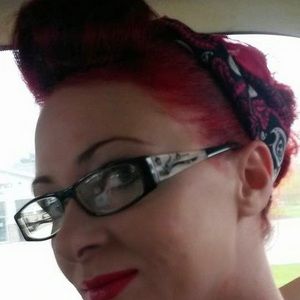 Meet your Posher, Dayna